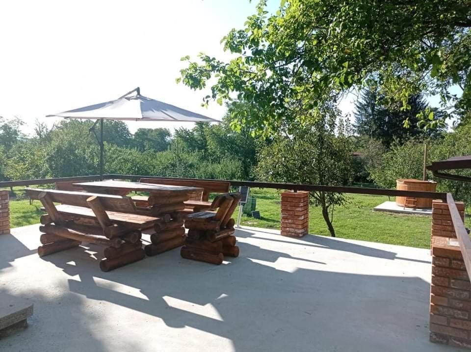 Casa Rurala Cu Livada Lavandra Câmpina Exteriér fotografie